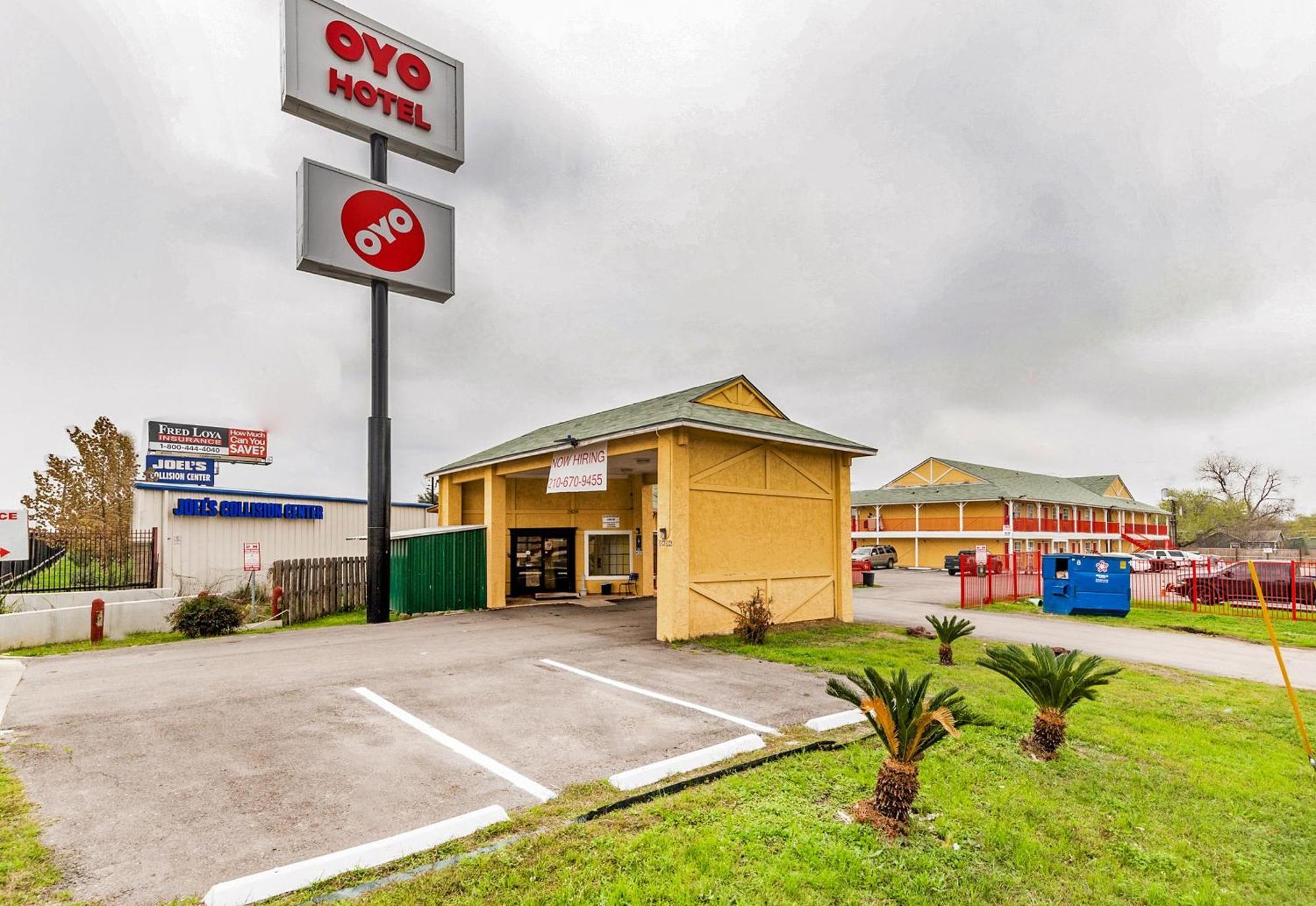 Oyo Hotel San Antonio Lackland Near Seaworld Eksteriør billede