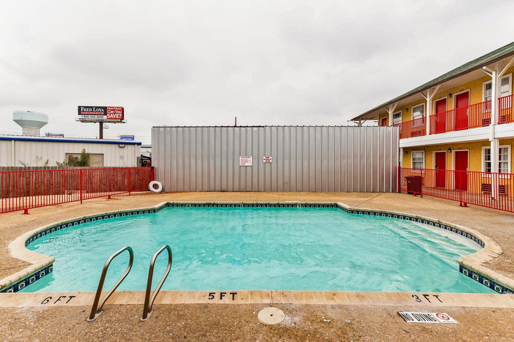 Oyo Hotel San Antonio Lackland Near Seaworld Eksteriør billede