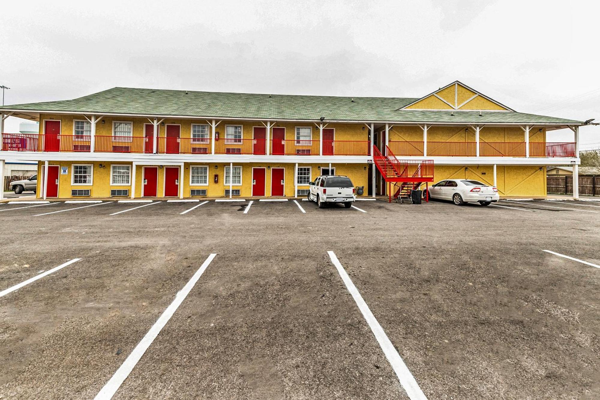 Oyo Hotel San Antonio Lackland Near Seaworld Eksteriør billede