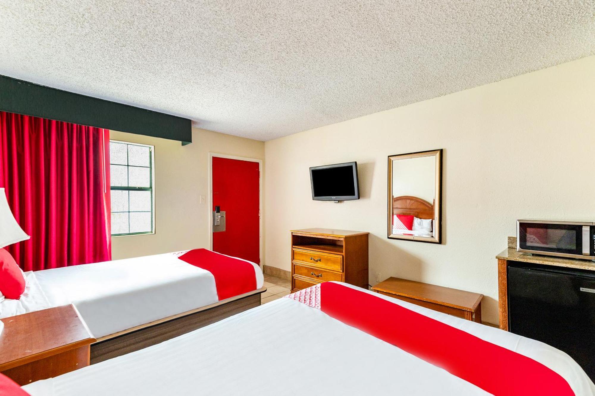 Oyo Hotel San Antonio Lackland Near Seaworld Eksteriør billede