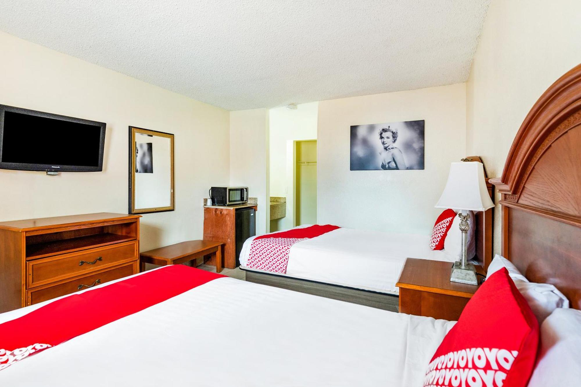 Oyo Hotel San Antonio Lackland Near Seaworld Eksteriør billede