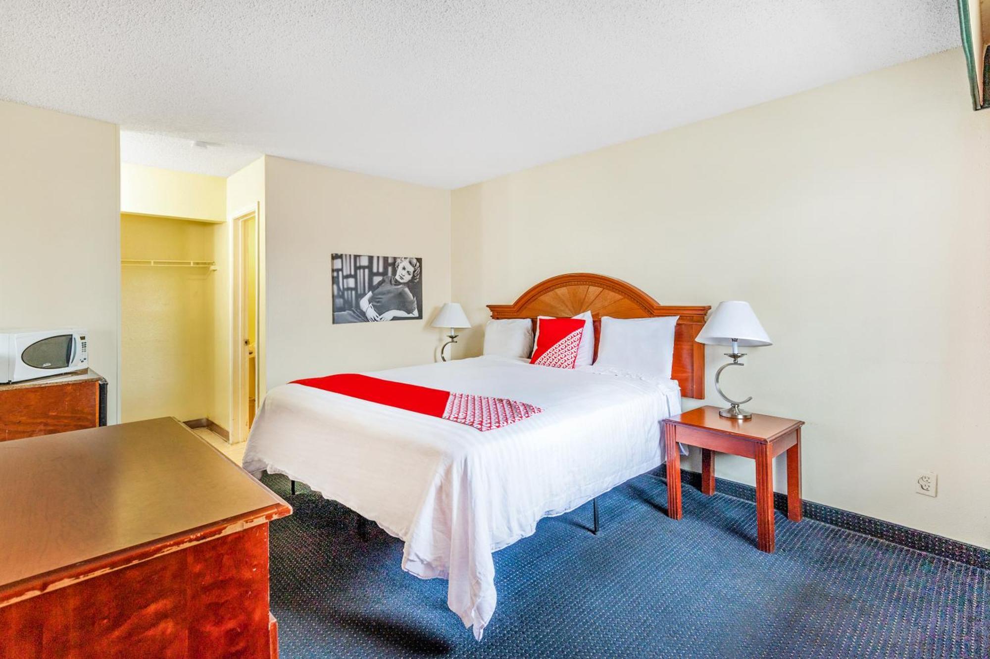 Oyo Hotel San Antonio Lackland Near Seaworld Eksteriør billede